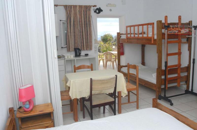 Amazona Apartments And Studios Spartià Eksteriør bilde